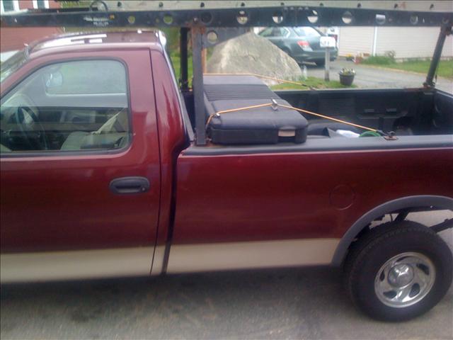 1998 Ford F150 Crew Cab Short Box 2-wheel Drive SLE