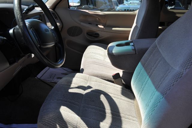 1998 Ford F150 SE Well Kept Alloy Wheels