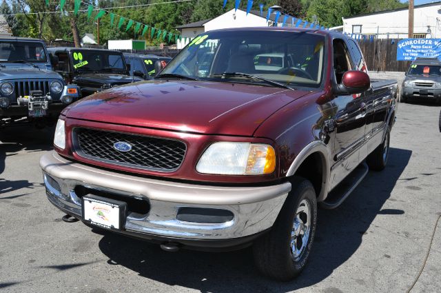 1998 Ford F150 SE Well Kept Alloy Wheels