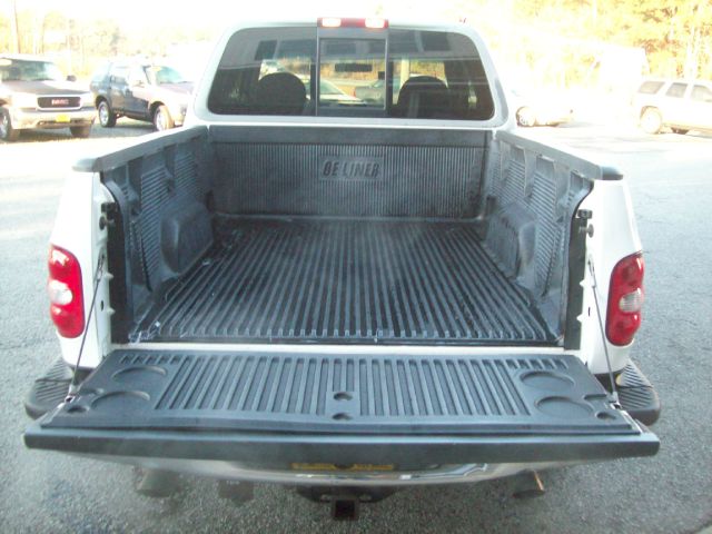 1998 Ford F150 SLE 5.3L V8 4WD 9 Passenger ABS TC
