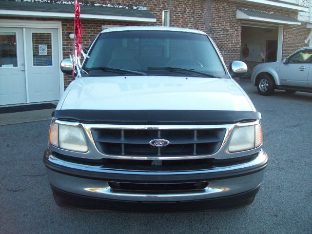 1998 Ford F150 SLE 5.3L V8 4WD 9 Passenger ABS TC