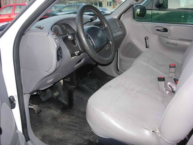 1999 Ford F150 Extended LS