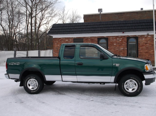 1999 Ford F150 Reg Cab 108 WB
