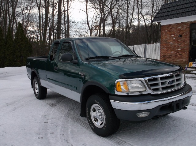 1999 Ford F150 Reg Cab 108 WB