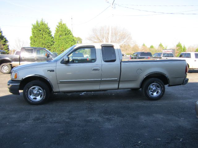 1999 Ford F150 XLT Supercrew Short Bed 2WD
