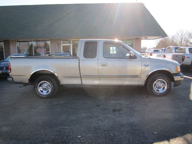 1999 Ford F150 XLT Supercrew Short Bed 2WD