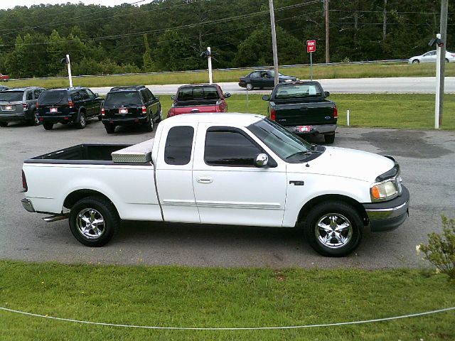 1999 Ford F150 Extended LS