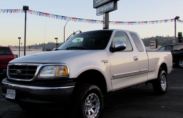 2000 Ford F150 LT Z-71 Crew Cab 4x4