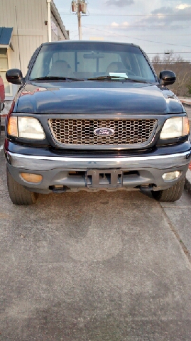 2000 Ford F150 XL 2WD Reg Cab