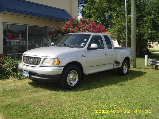 2000 Ford F150 SLE 5.3L V8 4WD 9 Passenger ABS TC
