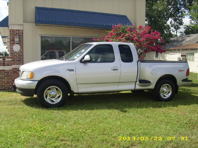 2000 Ford F150 SLE 5.3L V8 4WD 9 Passenger ABS TC