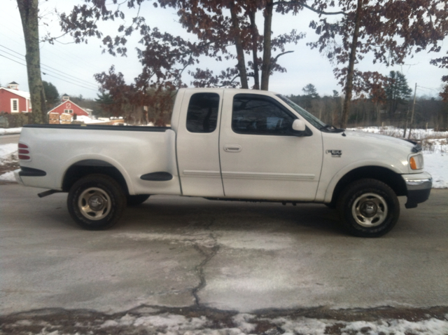 2000 Ford F150 SLT 1 Ton Dually 4dr 35