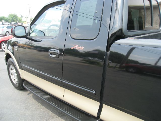 2000 Ford F150 Executive L