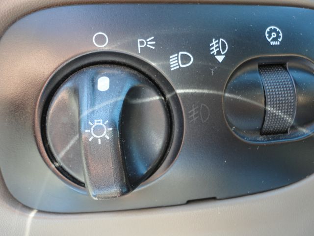 2000 Ford F150 SE Well Kept Alloy Wheels