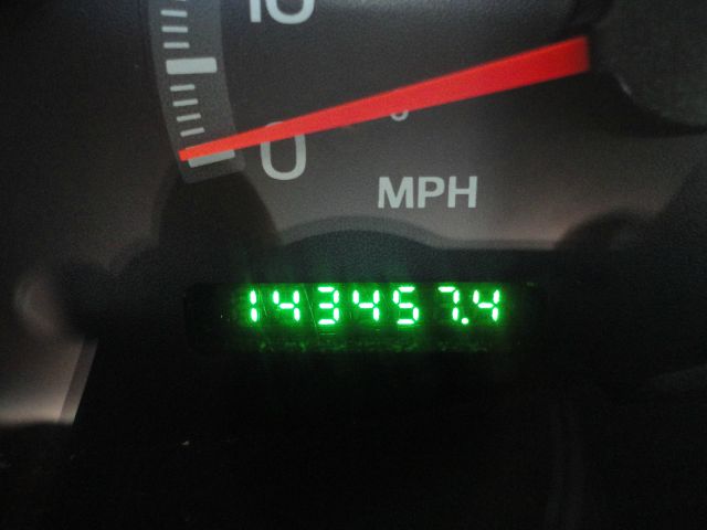 2000 Ford F150 SE Well Kept Alloy Wheels