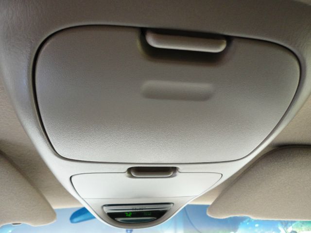 2000 Ford F150 SE Well Kept Alloy Wheels