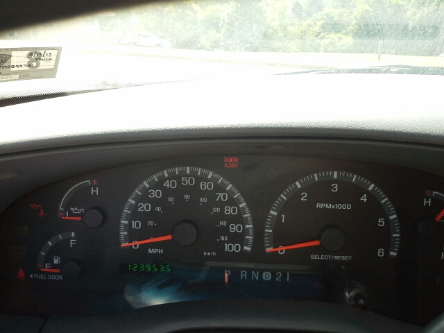 2000 Ford F150 SLT 1 Ton Dually 4dr 35