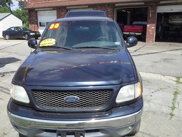 2000 Ford F150 SLT 1 Ton Dually 4dr 35