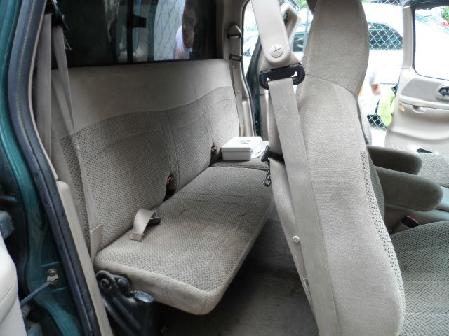 2000 Ford F150 GS 43