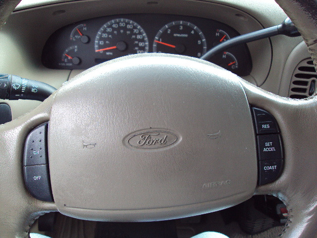 2000 Ford F150 Executive L