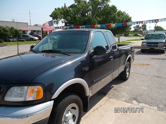 2000 Ford F150 Reg Cab 108 WB