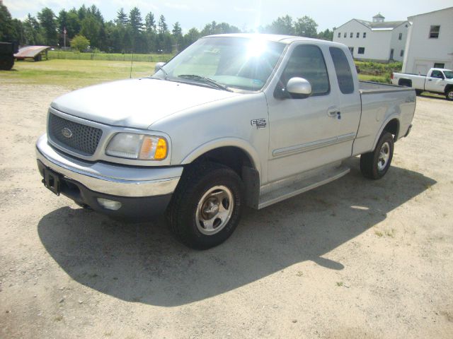 2000 Ford F150 Extended LS