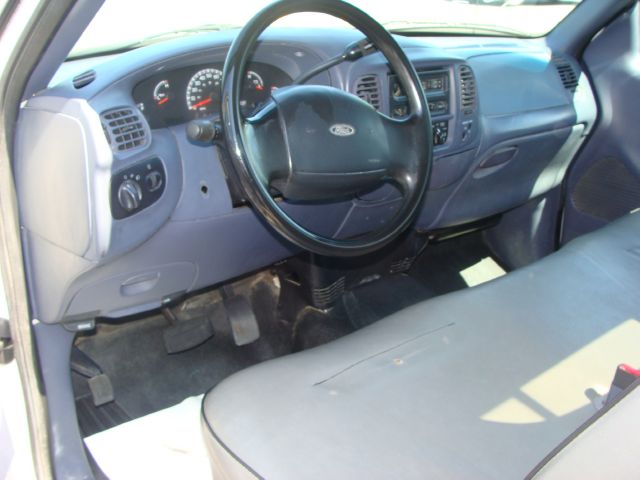 2000 Ford F150 103 WB XLT