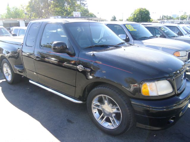 2000 Ford F150 2004 Nissan S