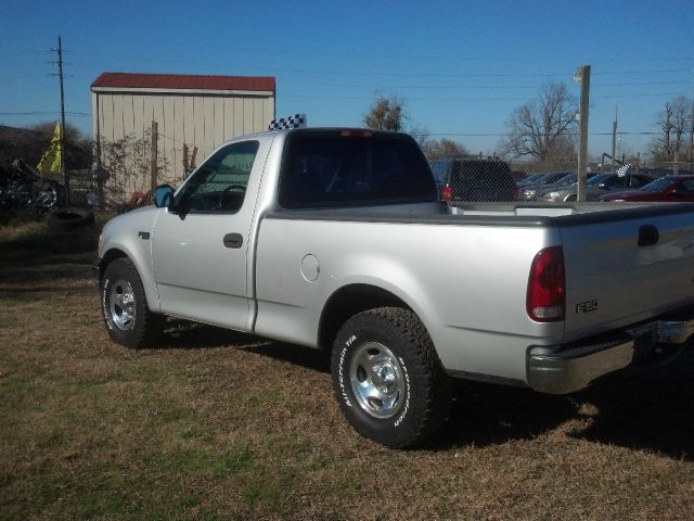 2000 Ford F150 103 WB XLT