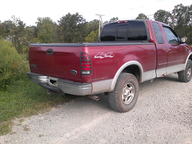 2000 Ford F150 SLT 1 Ton Dually 4dr 35