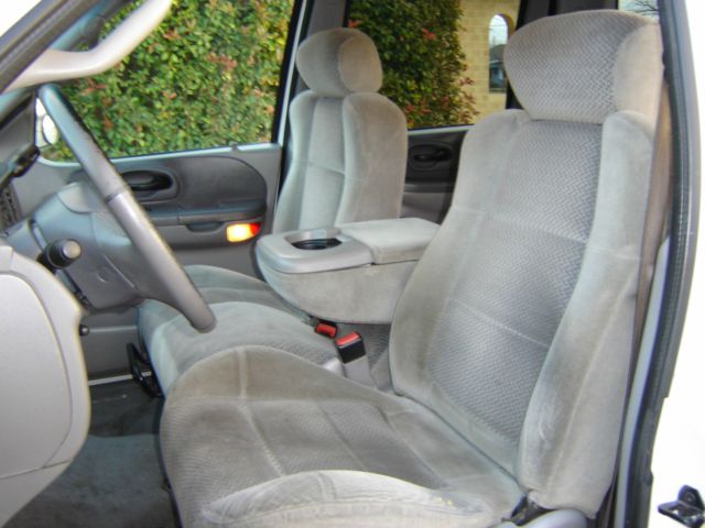 2001 Ford F150 SL Short Bed 2WD