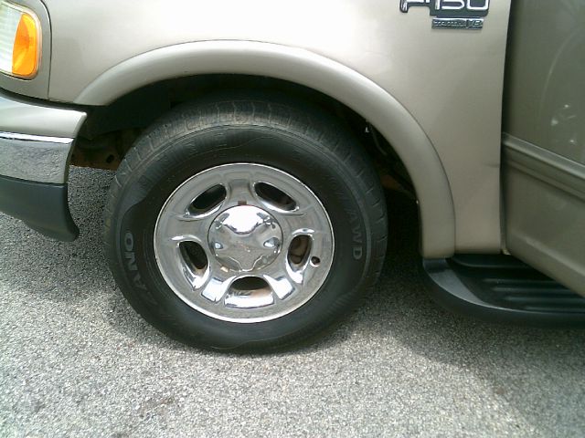 2001 Ford F150 Club Cab 131 WB