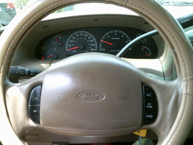 2001 Ford F150 Club Cab 131 WB