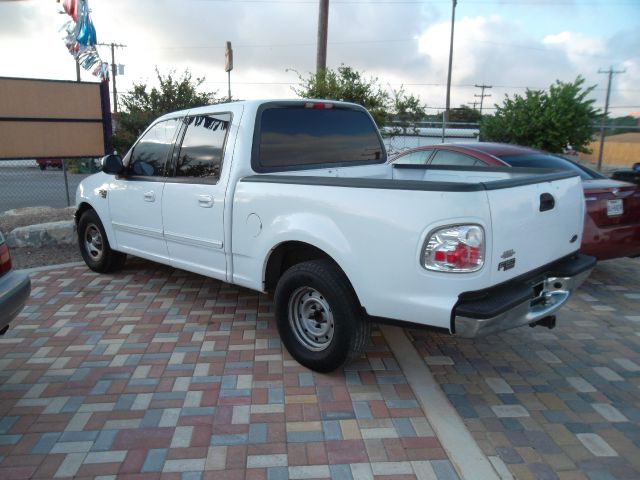 2001 Ford F150 SL Short Bed 2WD