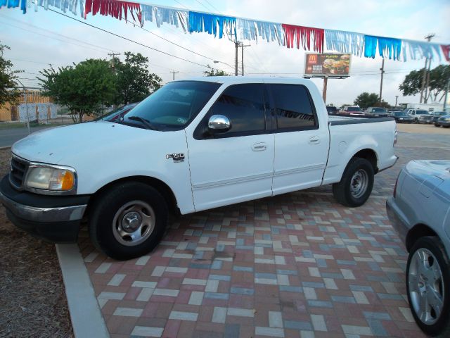 2001 Ford F150 SL Short Bed 2WD