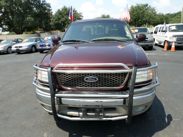 2001 Ford F150 4dr Sdn LE V6 Auto