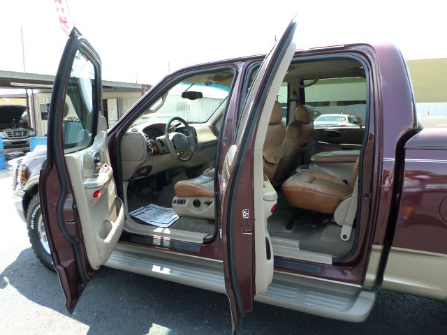 2001 Ford F150 4dr Sdn LE V6 Auto