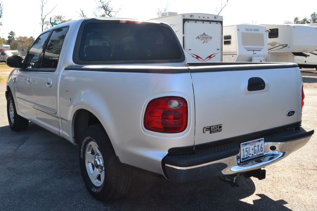2001 Ford F150 SL Short Bed 2WD
