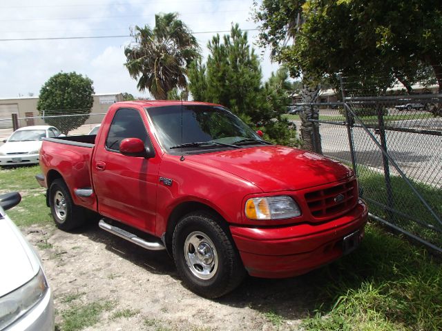 2001 Ford F150 LE Model