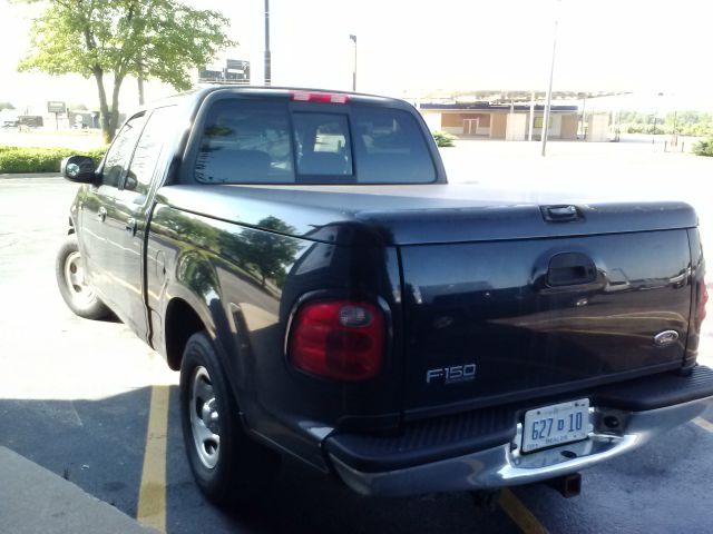 2001 Ford F150 SL Short Bed 2WD