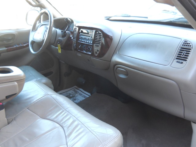 2001 Ford F150 Crew Cab 143.5 WB 4WD SLT