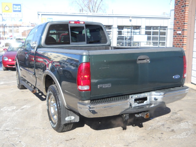 2001 Ford F150 Crew Cab 143.5 WB 4WD SLT