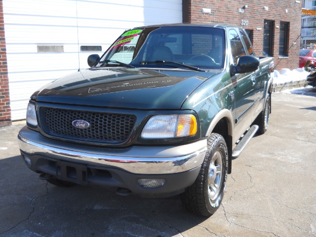 2001 Ford F150 Crew Cab 143.5 WB 4WD SLT