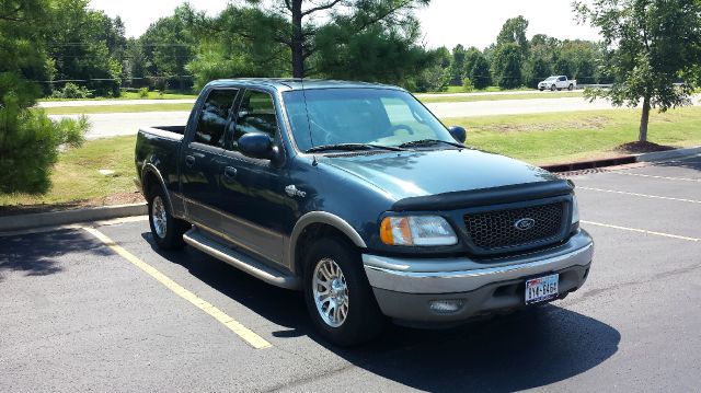 2001 Ford F150 4dr Sdn LE V6 Auto
