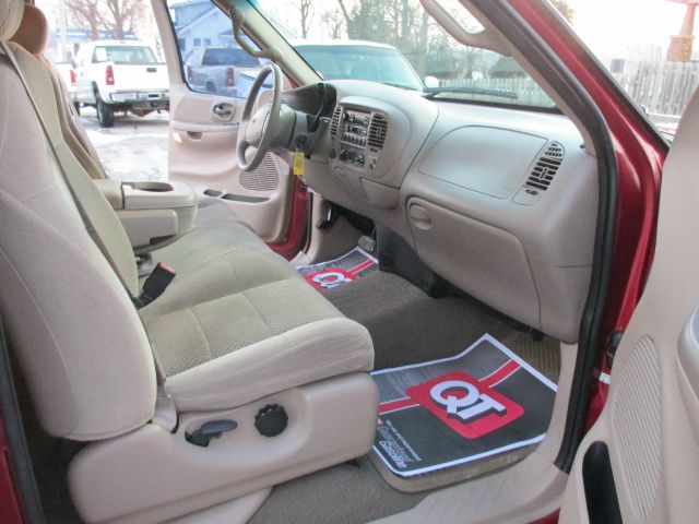 2001 Ford F150 SLT 1 Ton Dually 4dr 35