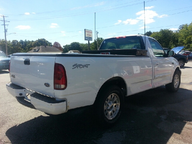 2001 Ford F150 Tradesman 4x2
