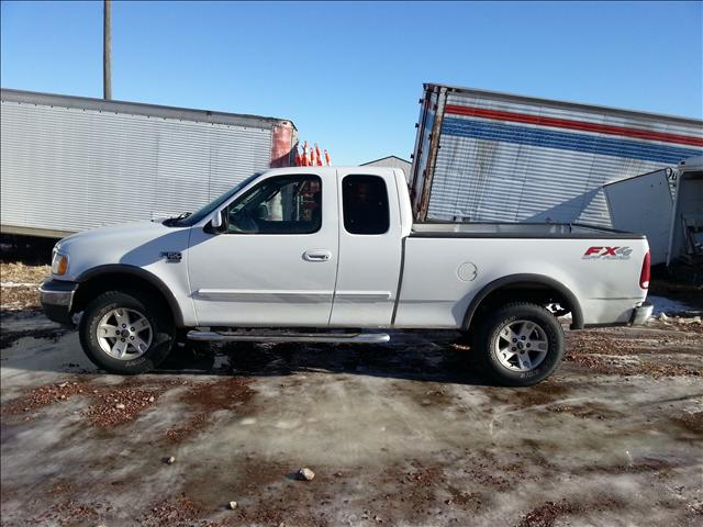 2002 Ford F150 Club Cab SXT