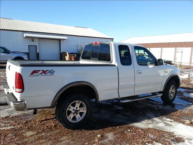 2002 Ford F150 Club Cab SXT