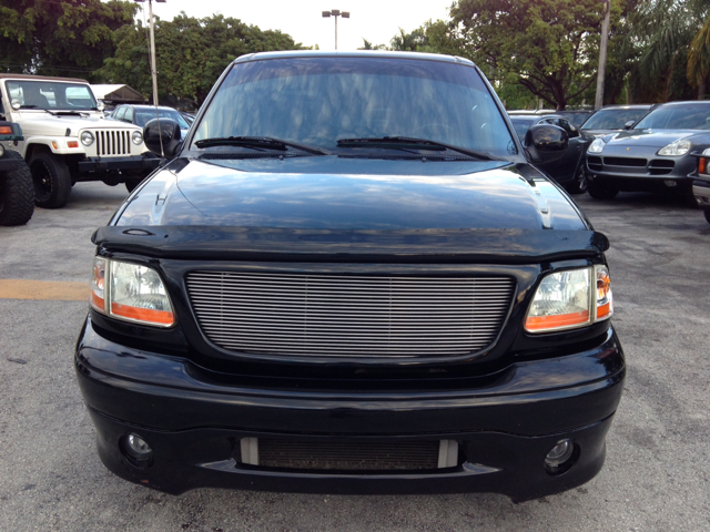 2002 Ford F150 SLT 1 Ton Dually 4dr 35