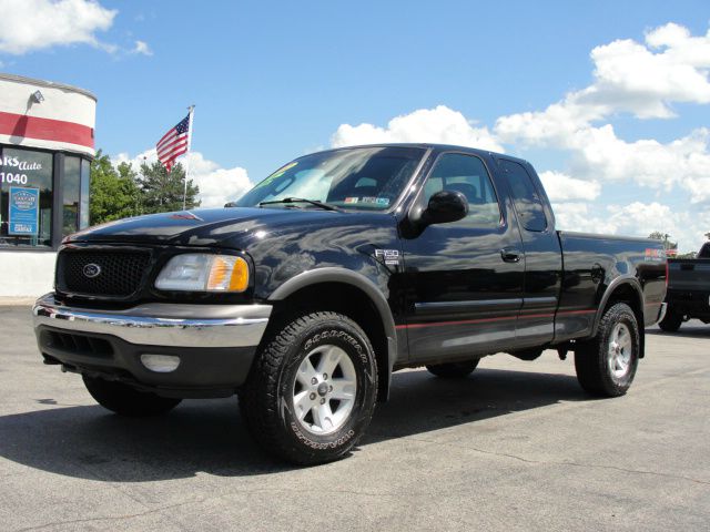 2002 Ford F150 SLT 1 Ton Dually 4dr 35